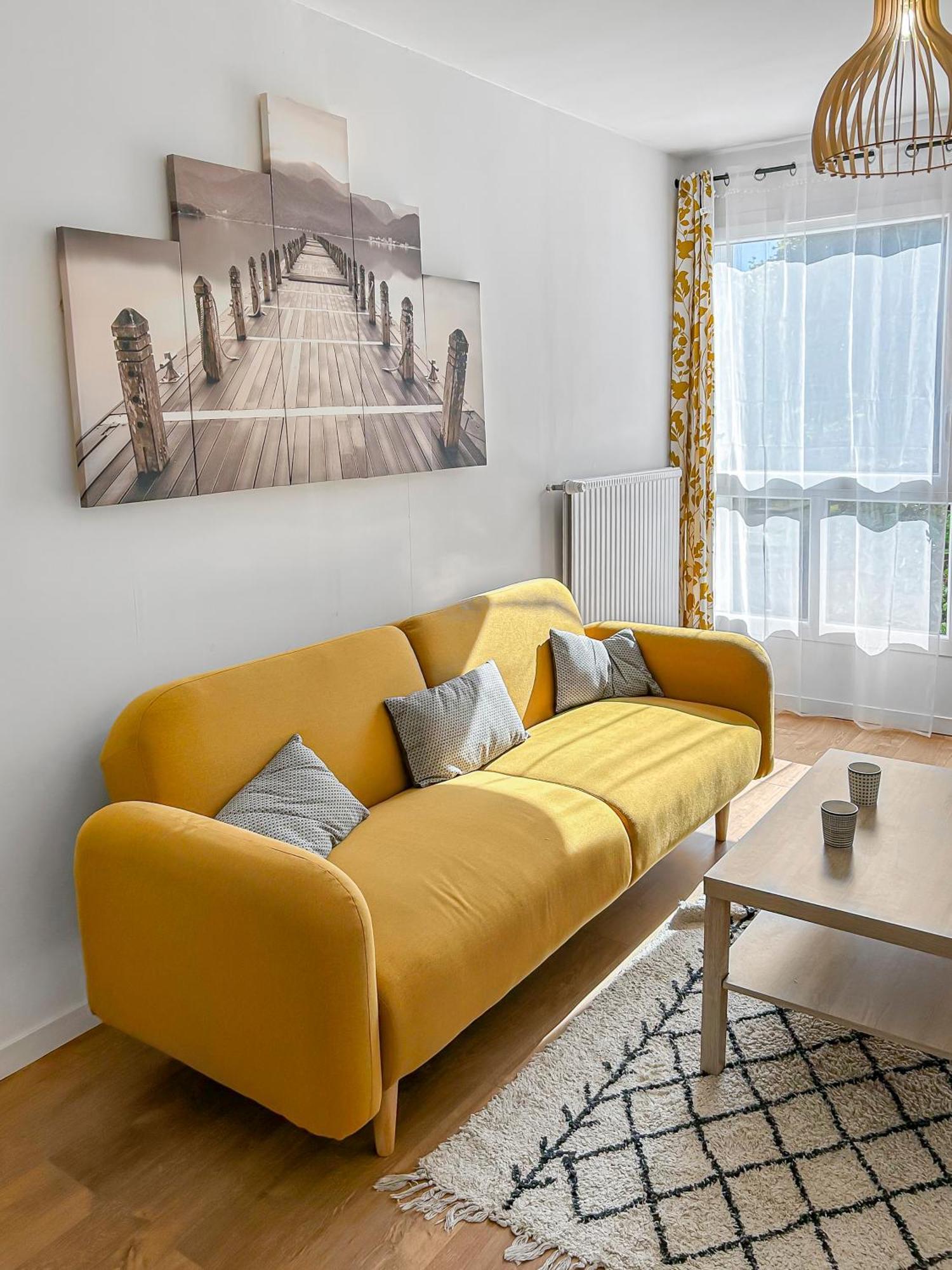Lumineux, Wi-fi Et Parking Prive Apartment *